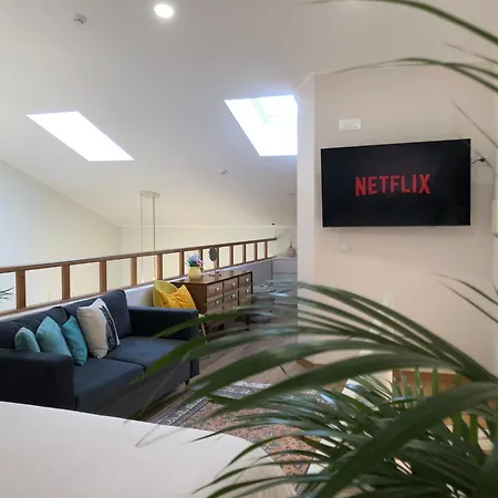 Pool Oasis With Private Parking- Modern Country Vigia 8