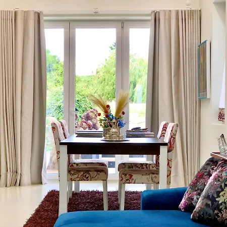 Semesterbostad Pool Oasis With Private Parking- Modern Country Vigia 8 Matacaes