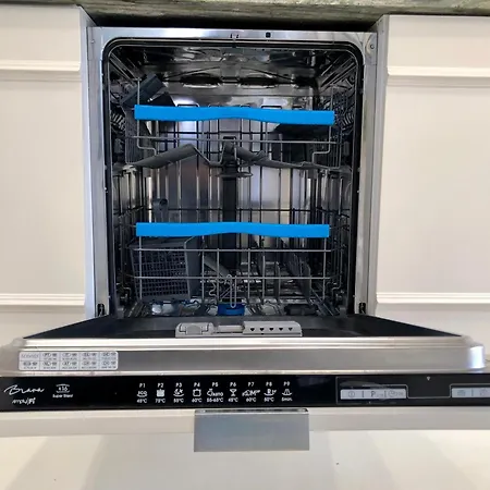 Pool Oasis With Private Parking- Modern Country Vigia 8 Tatil Evi Matacaes