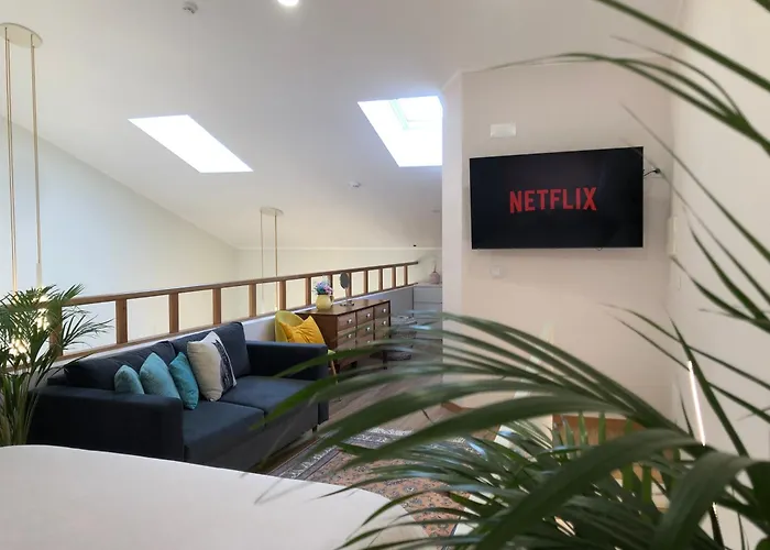 Pool Oasis With Private Parking- Modern Country Vigia 8