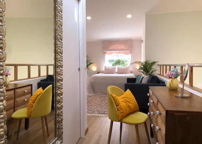 Pool Oasis With Private Parking- Modern Country Vigia 8