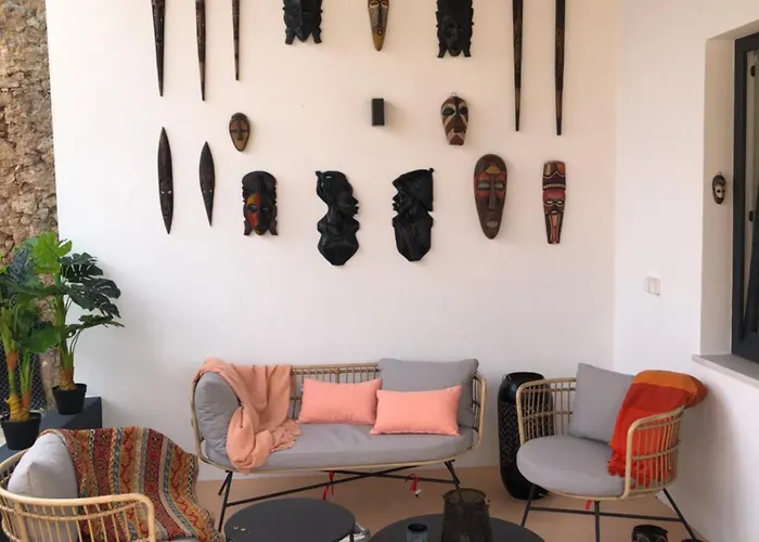 Pool Oasis With Private Parking- Modern Country Vigia 8 Сasa de vacaciones