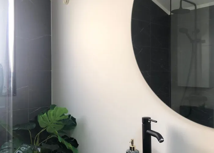 Сasa de vacaciones Pool Oasis With Private Parking- Modern Country Vigia 8