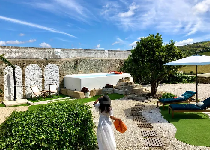 Pool Oasis With Private Parking- Modern Country Vigia 8