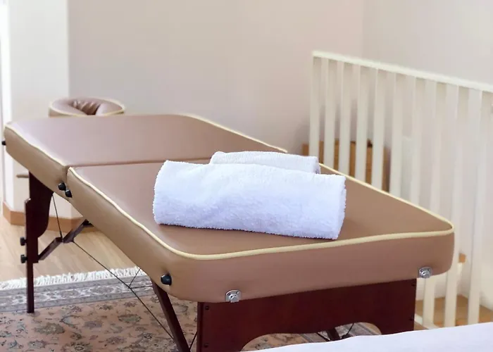 Pool Oasis With Private Parking- Modern Country Vigia 8