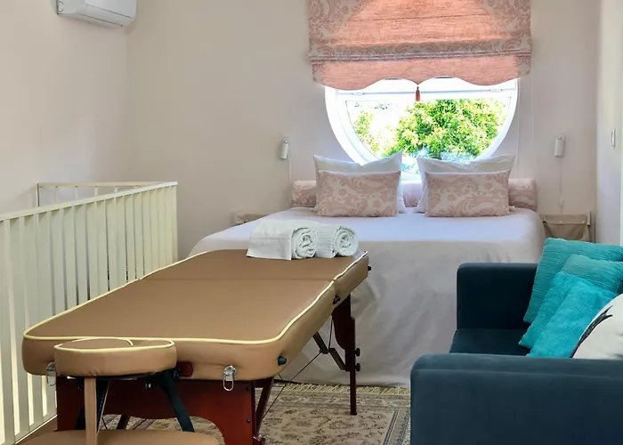 Сasa de vacaciones Pool Oasis With Private Parking- Modern Country Vigia 8 *