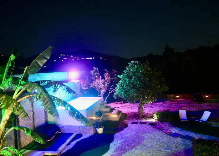 펜션 Pool Oasis With Private Parking- Modern Country Vigia 8 *